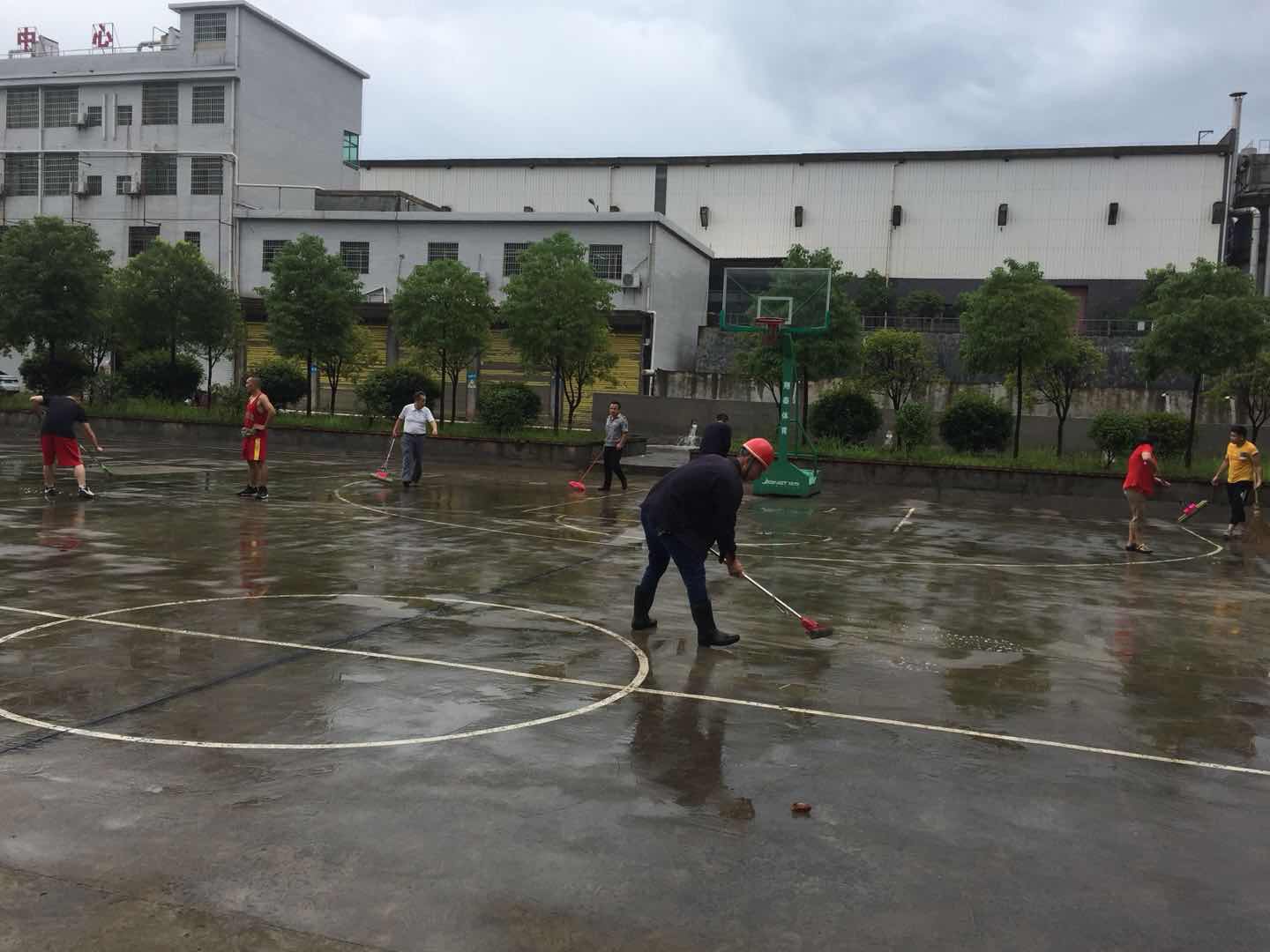 點(diǎn)擊圖片將圖片插入到編輯器